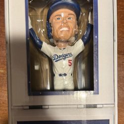 Freddy Freeman’s Bobblehead 