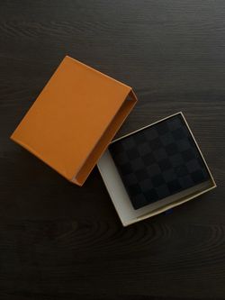 Men’s Black Checkered Wallet