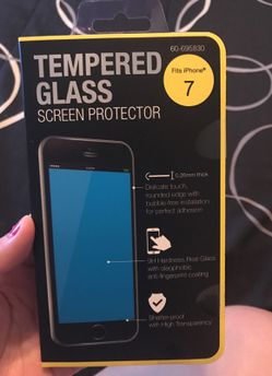 iPhone 7 screen protector