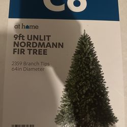 9ft Xmas tree