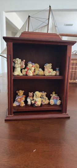 Trinket shelf