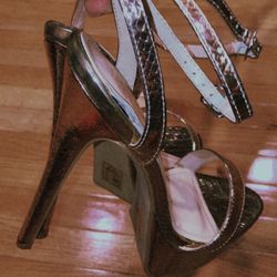 Gold Fashion nova 6in Heels 