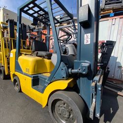 Komatsu forklift for sale very reliable