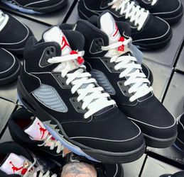Jordan 5’s Metallic