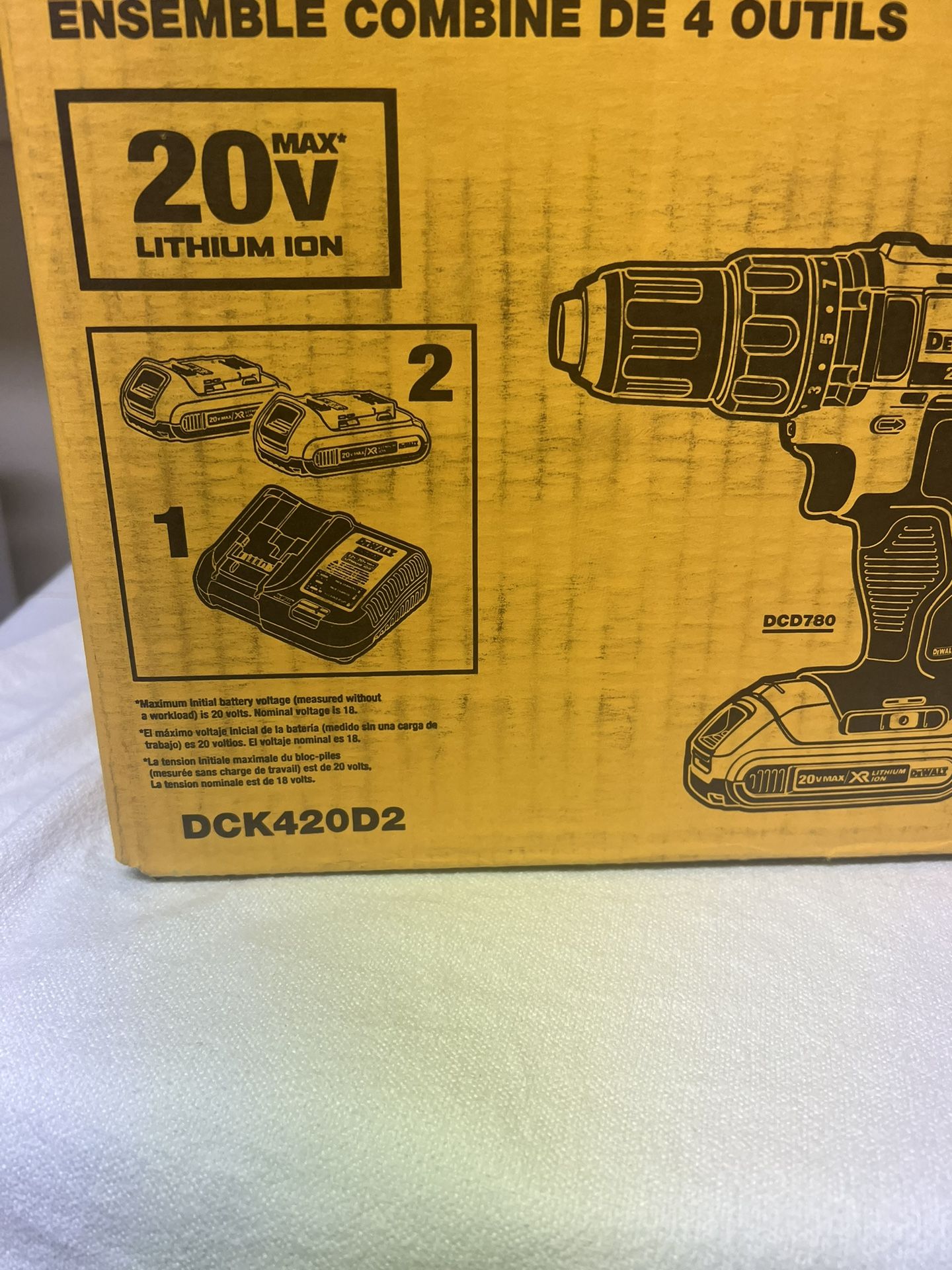 NEW DEWALT POWER TOOL KIT