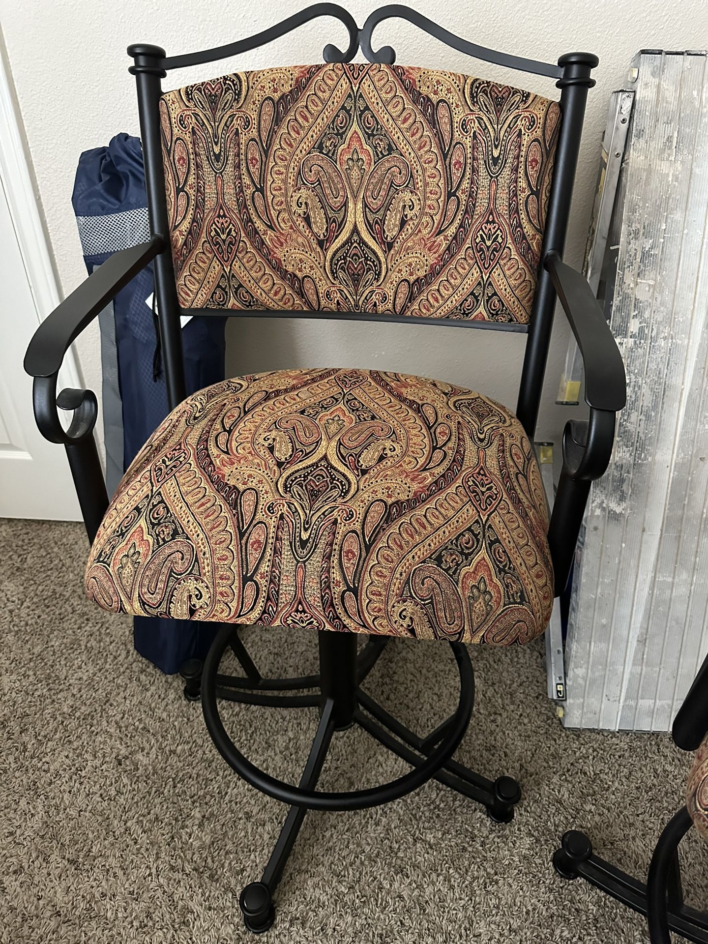 Chairs (set of 2)