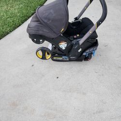Doona Car Stroller And Doona Look Alike Steoller  And Baby High Chair