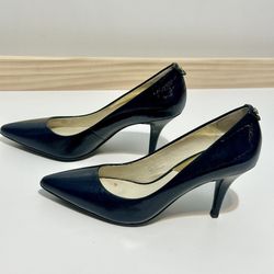 Michael Kors Patent Leather Dark Navy Pointed Flex Pump/Heels l Size 6