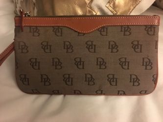 Dooney & Burke wristlet wallet