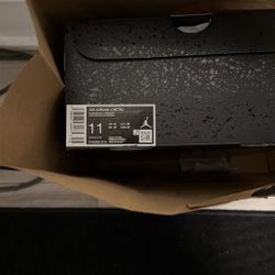 Retro Jordan 4s (BLACK CAT)-BRAND NEW-DeadStock Size 11