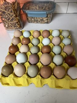Colored , organic, farm clean eggs. 10$ for 30 count. Will deliver locally.