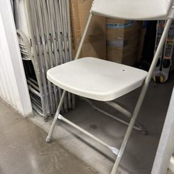 Set of 20 Folding Chairs - Sturdy Metal & Plastic - Great Condition. Party Ready 