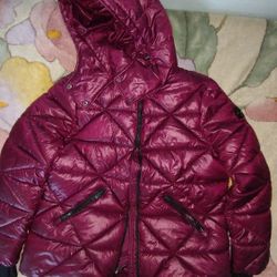 Michael Kors Women's Form Fitting Puffy Jacket, Stylish, Fall , Winter, Rain Jacket, Burgundy Coat.