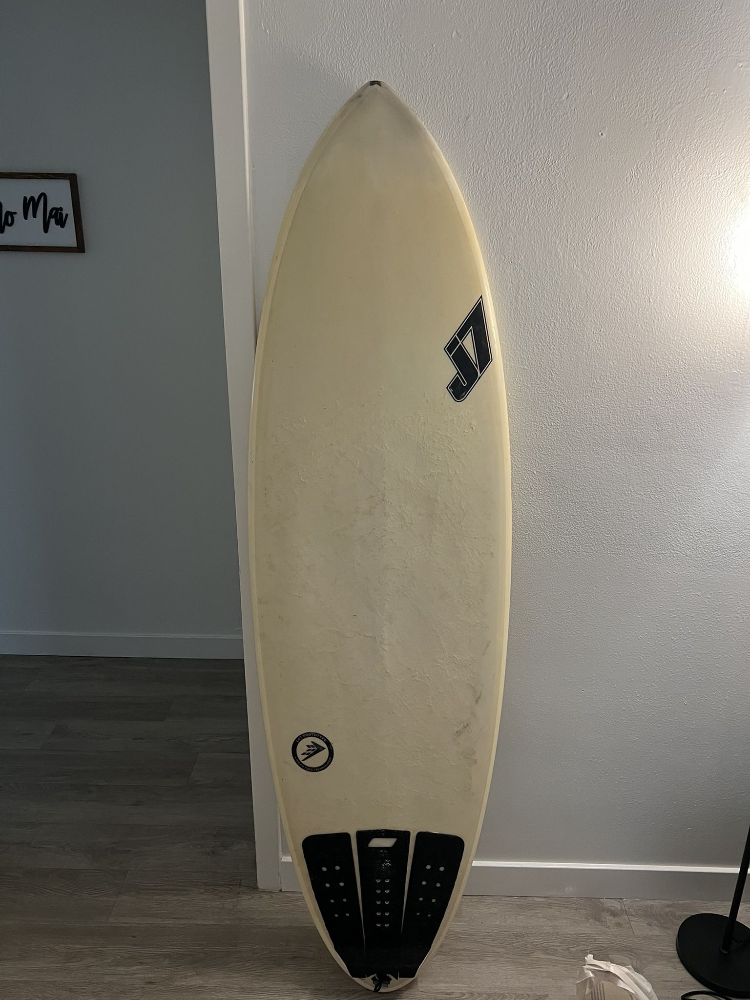 J7 Surfboard The Pill