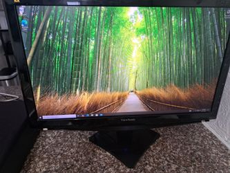 HP ProDesk 600 G3 Desktop + ViewSonic Monitor + Keyboard & Mouse — $150 OBO