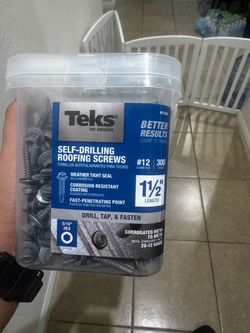 2 boxes of TEK self drilling screws