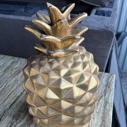 Pineapple Decoration 