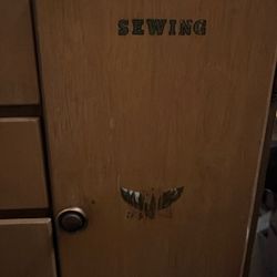 Sewing Small Drawer With Everything Inside 