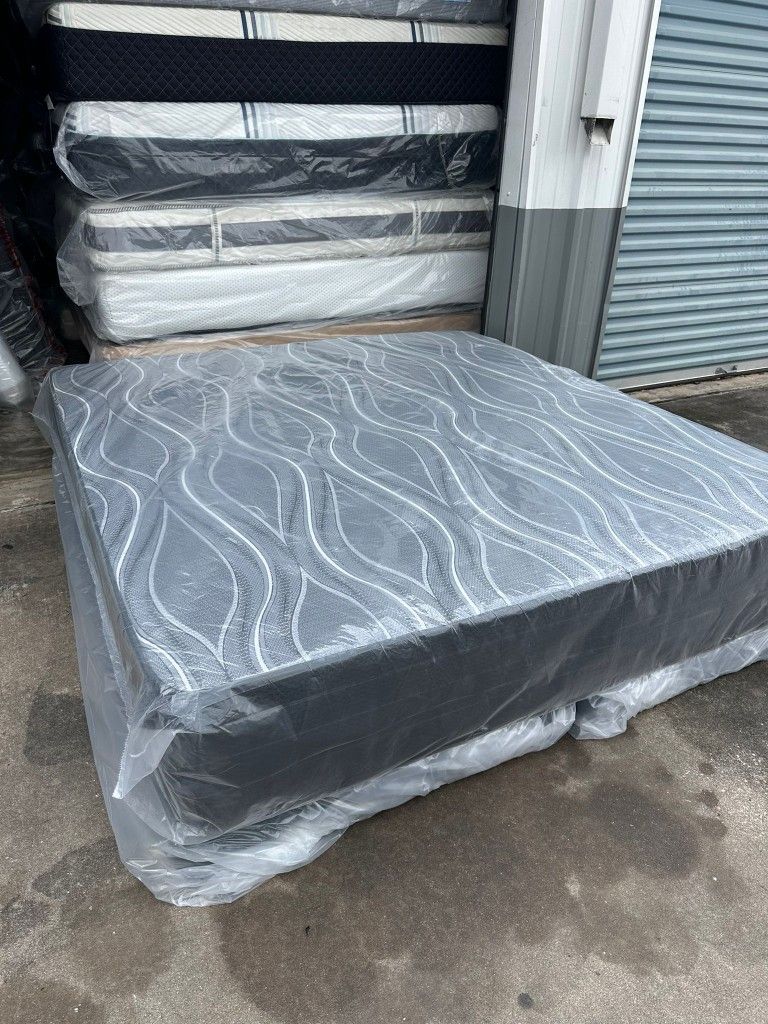 King Size Mattress And Box Spring