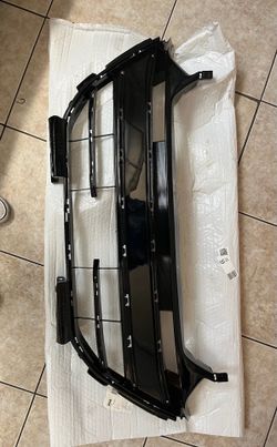 21-22 HON ACCORD/HYBRID.LX/SPORT/SPORTSE/EXL FRONT BUMPER LOWER GRILLE BLACK INSERT
