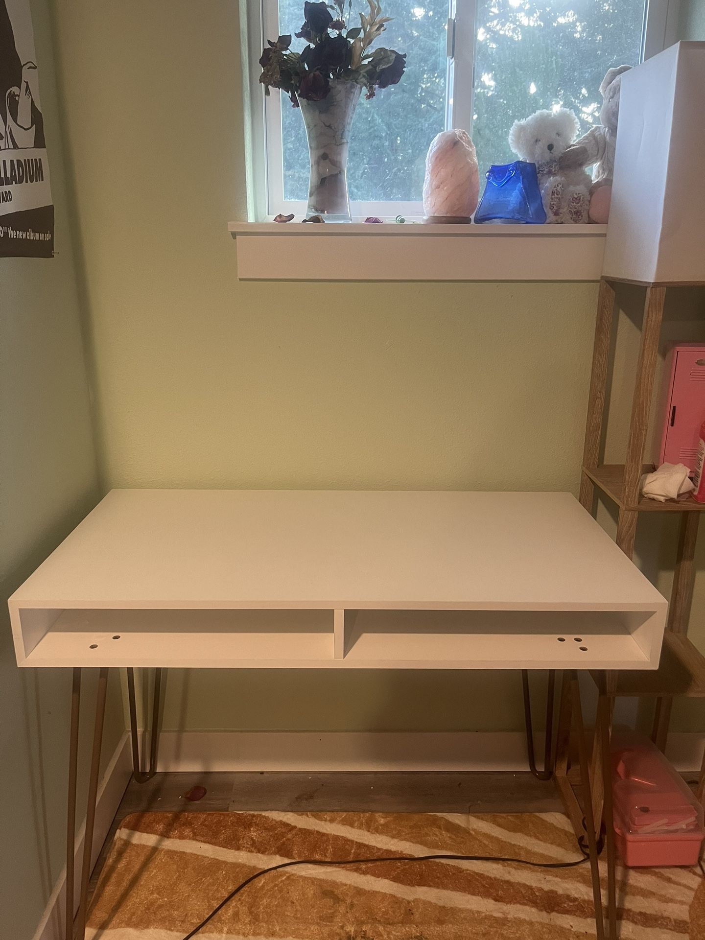 large white desk