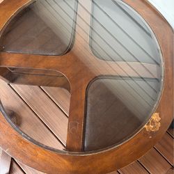 coffee table with  4 chairs