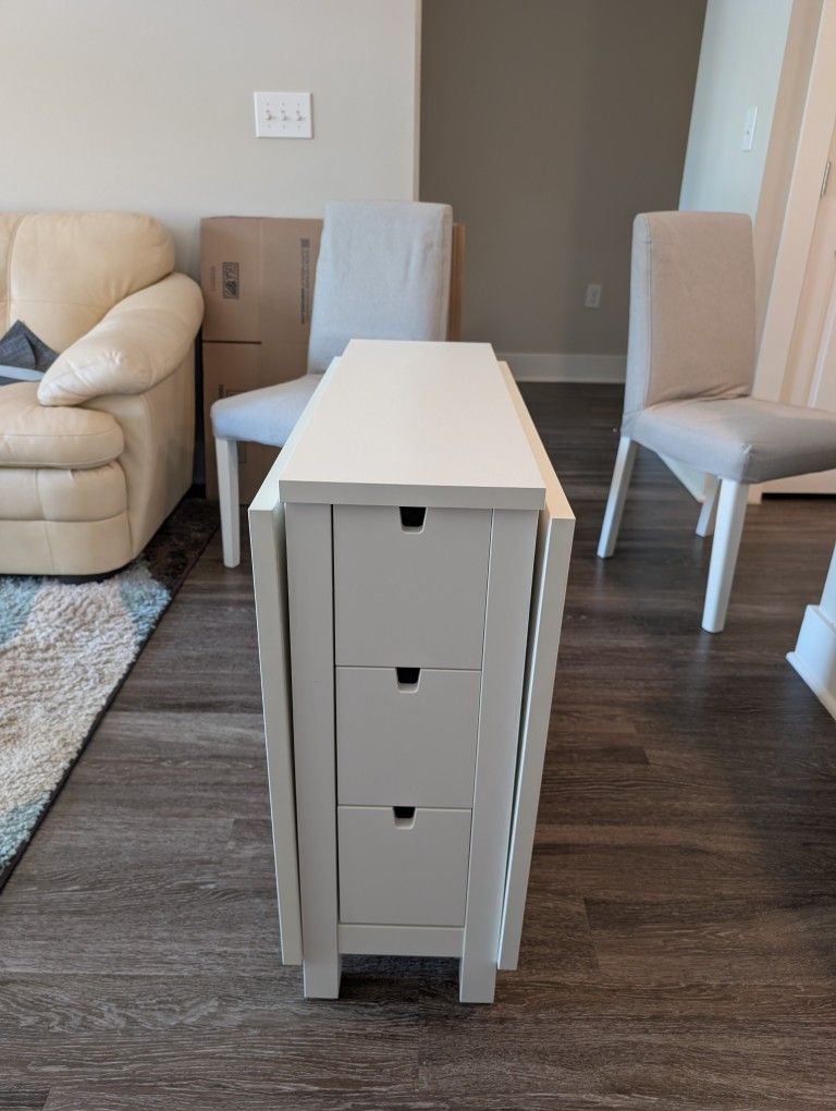Kitchen/dining Table