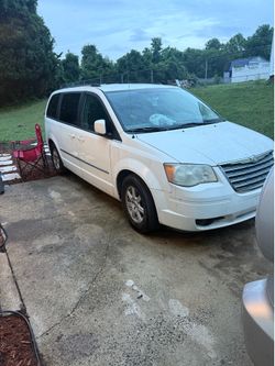 2010 Chrysler Town & Country