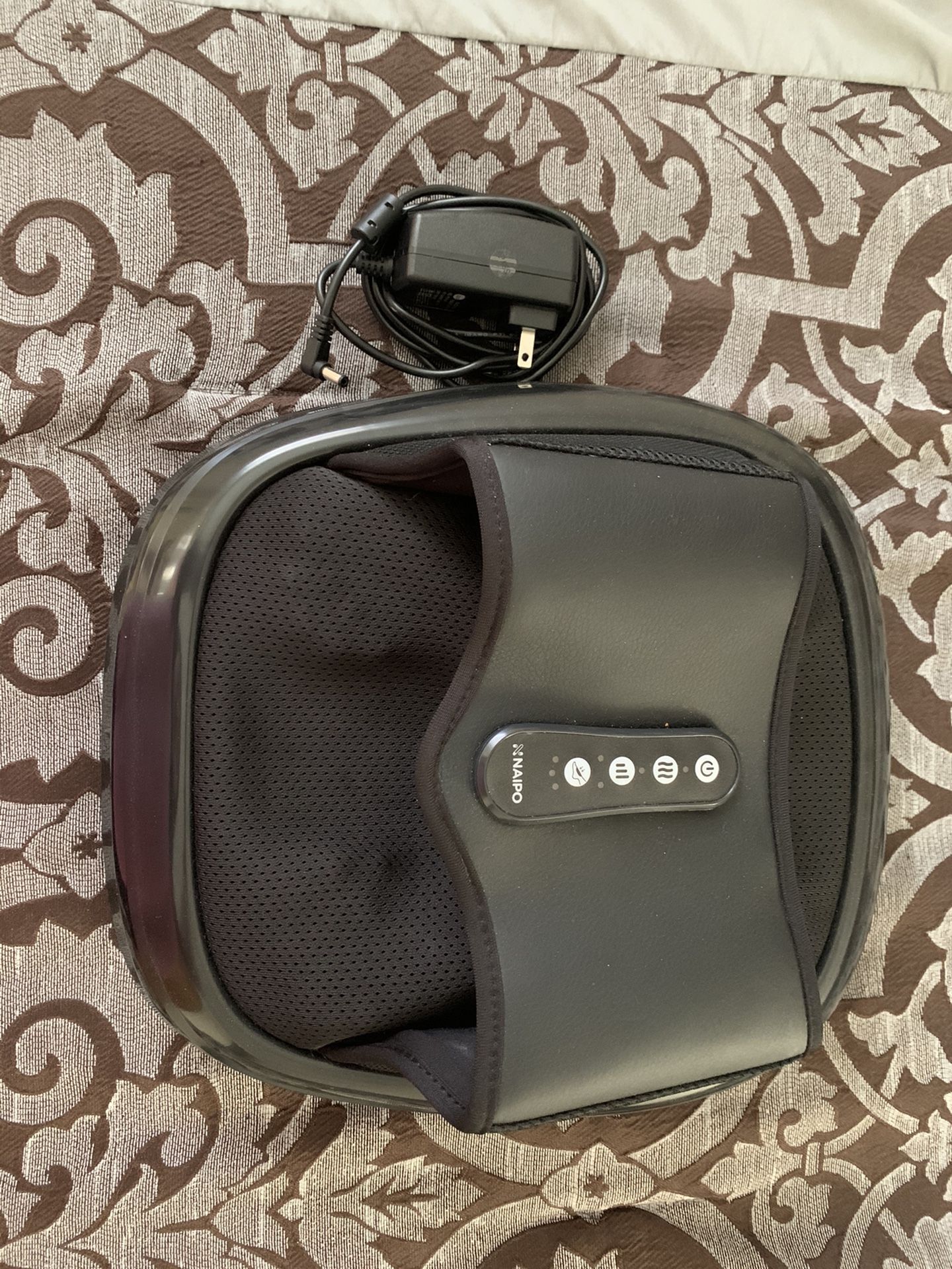 Naipo Portable Foot Massager with Heat Kneading for Feet Relaxation