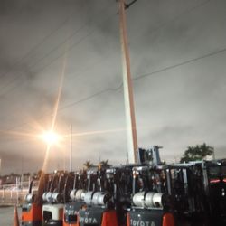 FORKLIFT TOYOTA 3000# Triple Mast 