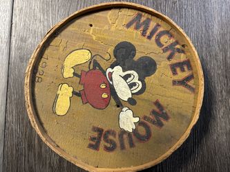 Mickey Mouse circle decoration