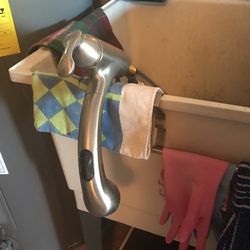 Modem Kitchen Faucet With Spray
