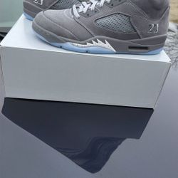 Jordan 5 Wolf Greys 