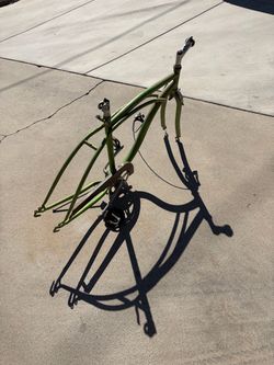 Lowrider Green Cruiser Bike Frame with Parts