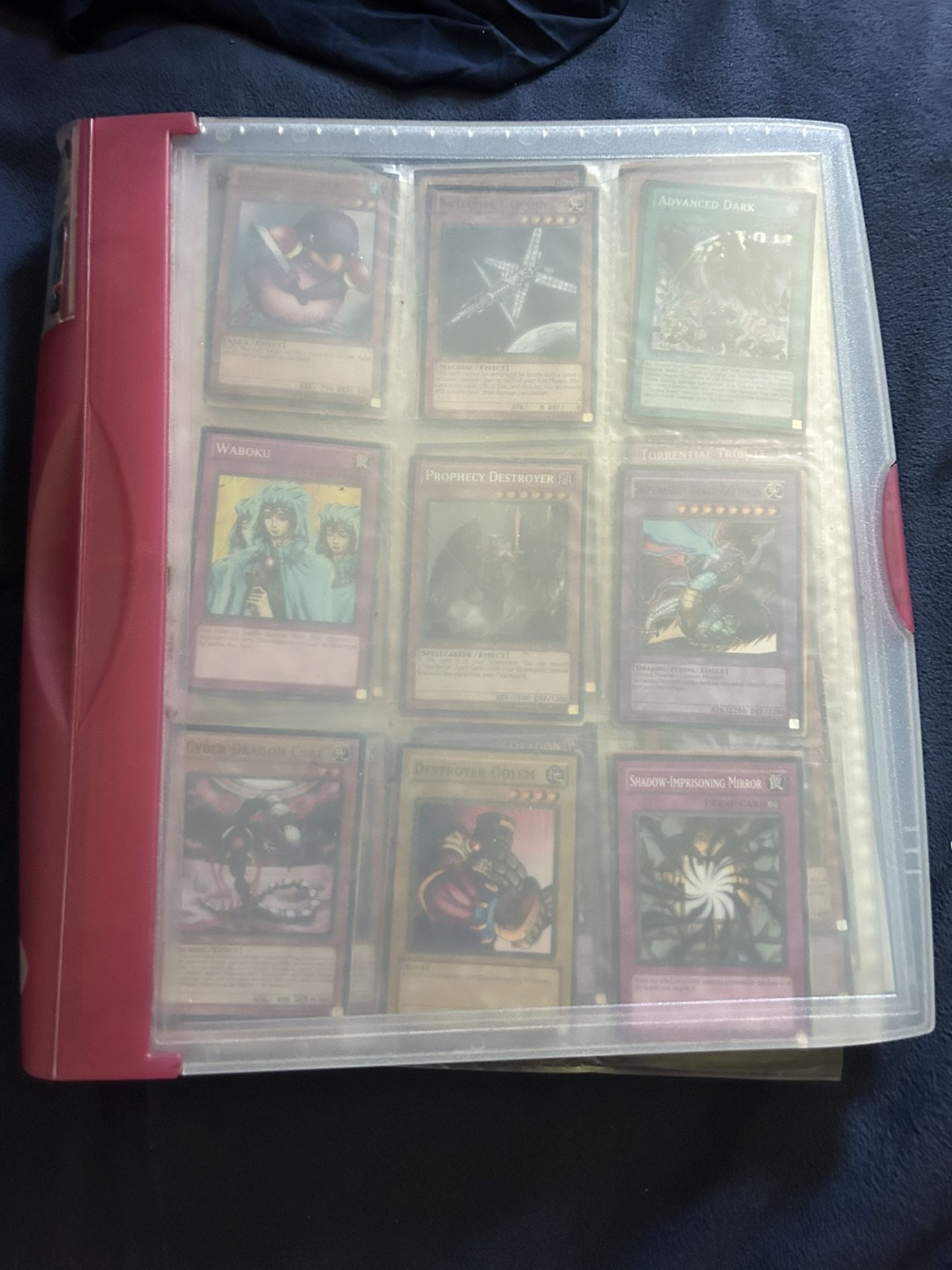 Yu-Gi-Oh Binder Collection 242 Cards - Binder included
