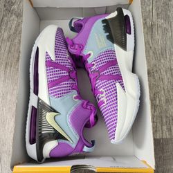 New Nike Lebron Witness (Size 8.5 Men's/Sz 10 Women's)