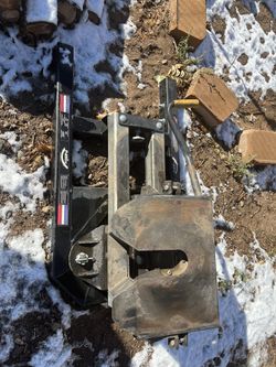 Fifth Wheel Hitch