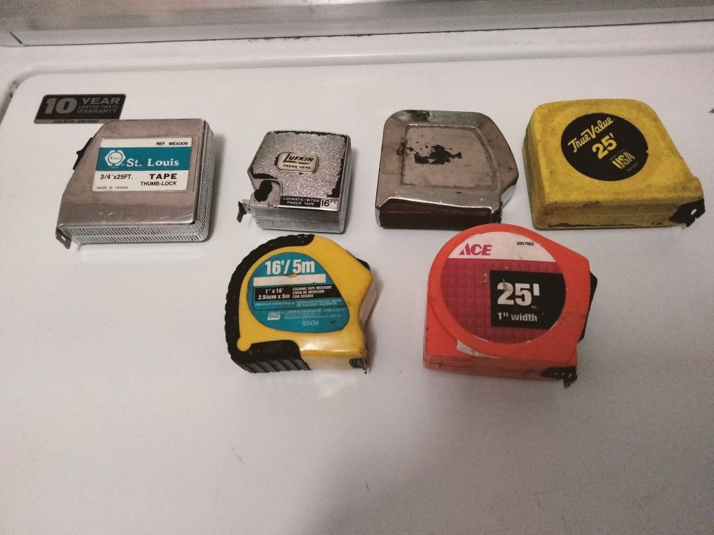 Assortment Of 6 Retractable Measuring Tapes