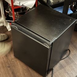 Mini Fridge