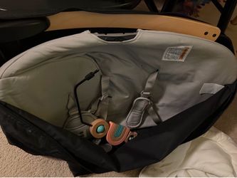 Bloom coco go baby bouncer with toy bar and newborn insert