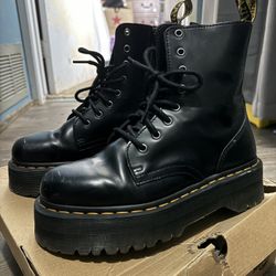Dr Martens  Quad Retro In  ( Jordan Black) 