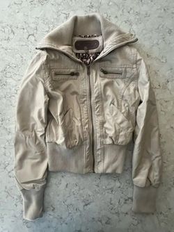 Woman’s/Teen Beige Jacket