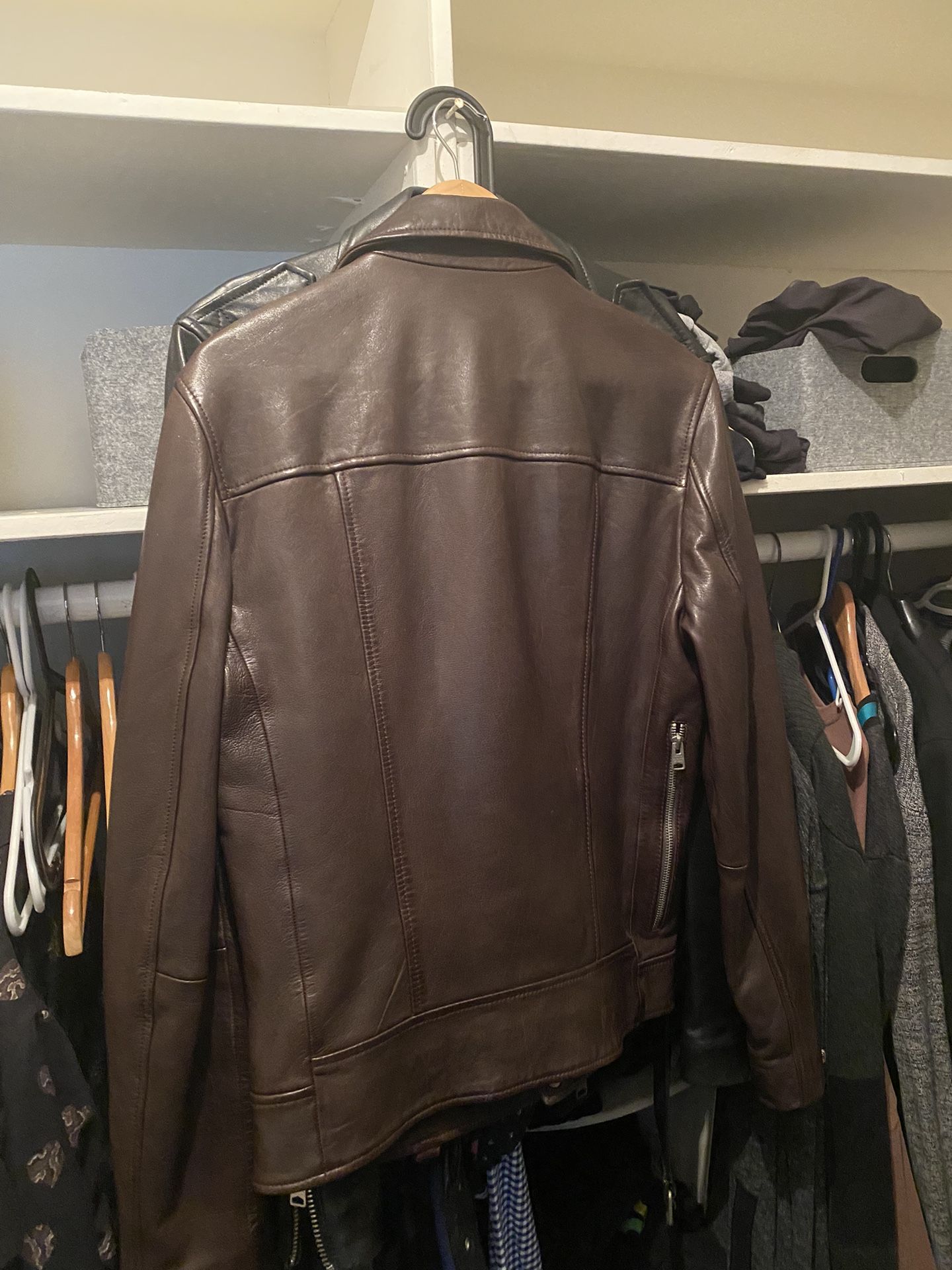 *RARE* Vintage Retro Leather Street Style New York Jets NFL Bomber Jacket  (MINT CONDITION) for Sale in West Hollywood, CA - OfferUp