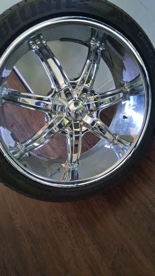 22" 5 Lug Truck Preferred Rims With Tires