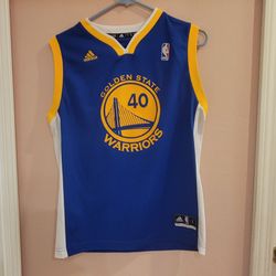 Adidas Golden State Warriors Harrison Barnes #40 Blue Youth Large Jersey
Size L, arm pit to arm pit 19”, length 26”.
Size: Youth L / Large (Size 14-16