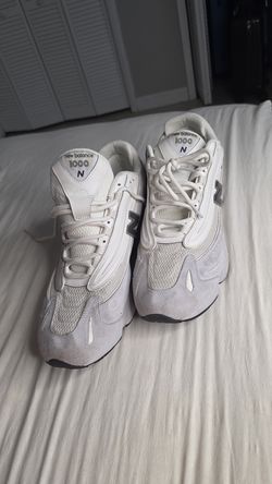 NEW BALANCE sneakers size 17