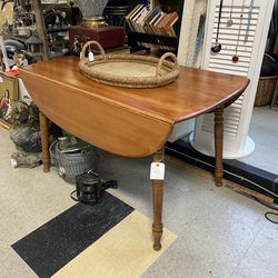 Mid century drop leaf Table