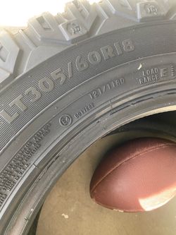 Used Tire LT305/60R18