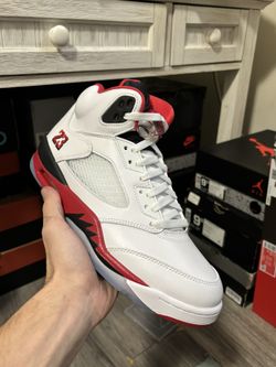 Jordan 5 Fire Red Size 9.5