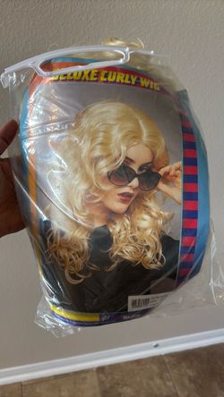 Blonde wig